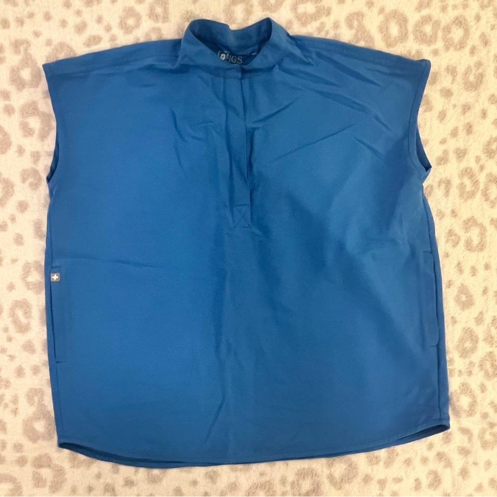 Figs Blue Top